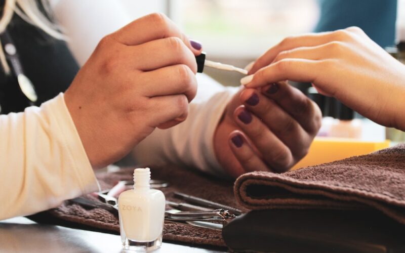 Nail technician jobs in Dubai  
